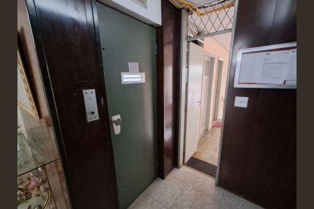 Apartamento à venda com 50m², 2 quartos e sem vaga Apartamento à venda com 50m², 2 quartos e sem vagaÁrea externa