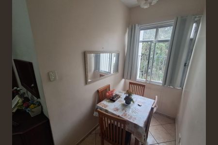 Apartamento à venda com 50m², 2 quartos e sem vaga Apartamento à venda com 50m², 2 quartos e sem vagaSala de Jantar