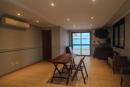 Apartamento para alugar com 95m², 2 quartos e 2 vagas Apartamento para alugar com 95m², 2 quartos e 2 vagasÁrea comum - Salão de festas
