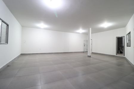 Sala/Quarto de kitnet/studio para alugar com 1 quarto, 80m² em Centro, Uberlândia
