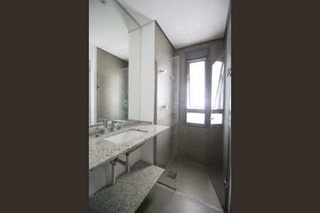 Apartamento para alugar com 68m², 2 quartos e 1 vaga Apartamento para alugar com 68m², 2 quartos e 1 vagaBanheiro da Suíte 1