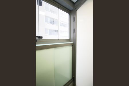 Apartamento para alugar com 68m², 2 quartos e 1 vaga Apartamento para alugar com 68m², 2 quartos e 1 vagaÁrea de serviço