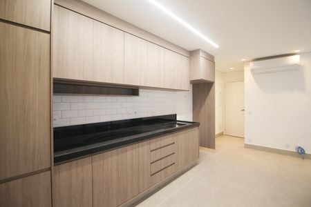 Cozinha  de apartamento para alugar com 2 quartos, 68m² em Indianópolis, São Paulo