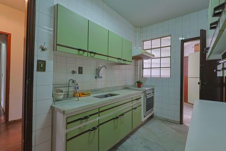 Apartamento à venda com 3 quartos, 150m² em Santo Antônio, Belo Horizonte