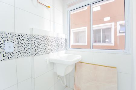 Área de Serviço de apartamento para alugar com 2 quartos, 42m² em Vila Alzira, Guarulhos