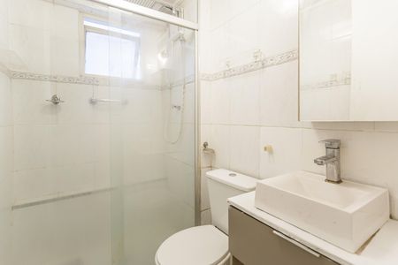 Banheiro de apartamento à venda com 2 quartos, 60m² em Chácara Itaim, São Paulo