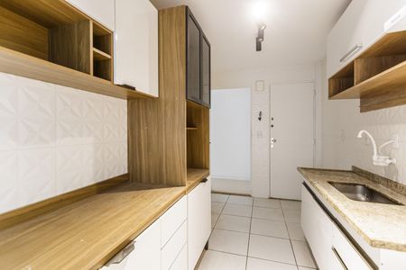 Apartamento à venda com 60m², 2 quartos e 1 vaga Apartamento à venda com 60m², 2 quartos e 1 vagaCozinha