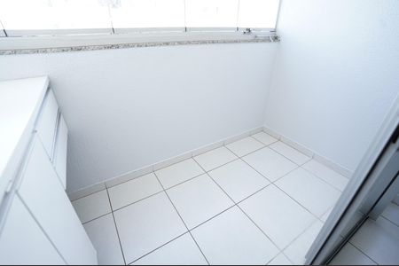 Apartamento para alugar com 54m², 2 quartos e 1 vaga