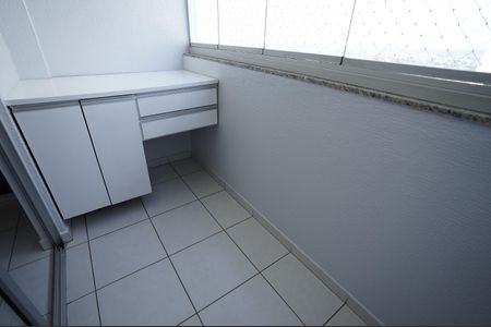 Apartamento para alugar com 54m², 2 quartos e 1 vaga