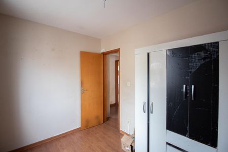 Quarto 1 de apartamento para alugar com 2 quartos, 50m² em São João Batista, Belo Horizonte