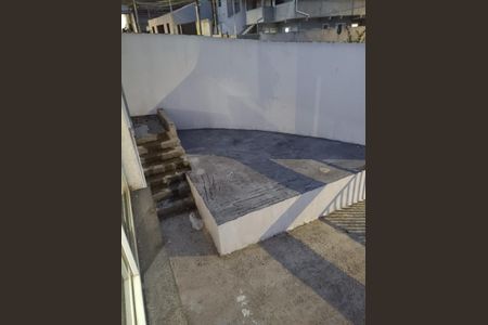 Área externa de casa para alugar com 2 quartos, 114m² em Jardim Santa Júlia, São José dos Campos