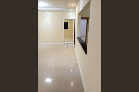 Sala de casa para alugar com 2 quartos, 114m² em Jardim Santa Júlia, São José dos Campos