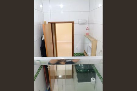 Casa para alugar com 114m², 2 quartos e 2 vagas Casa para alugar com 114m², 2 quartos e 2 vagasBanheiro