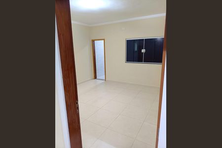Casa para alugar com 114m², 2 quartos e 2 vagas Casa para alugar com 114m², 2 quartos e 2 vagasQuarto 1