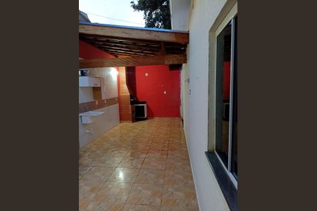 Casa para alugar com 114m², 2 quartos e 2 vagas Casa para alugar com 114m², 2 quartos e 2 vagasÁrea externa