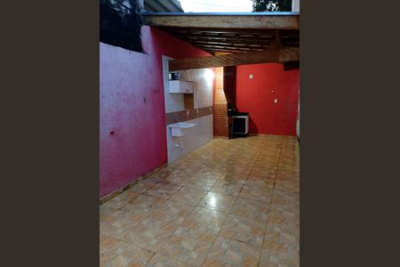 Casa para alugar com 114m², 2 quartos e 2 vagas Casa para alugar com 114m², 2 quartos e 2 vagasÁrea de serviço