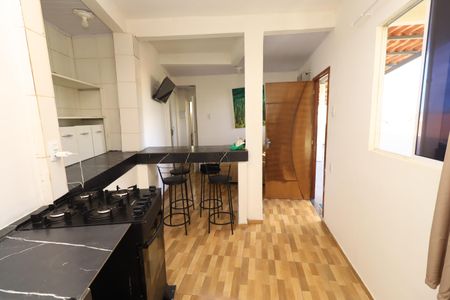 Casa de Condomínio para alugar com 2 quartos, 65m² em Piatã, Salvador