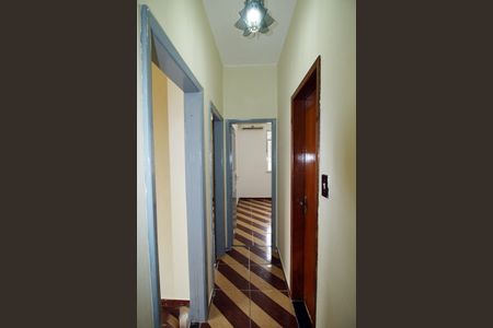 Sala - Corredor de apartamento para alugar com 2 quartos, 52m² em Olaria, Rio de Janeiro