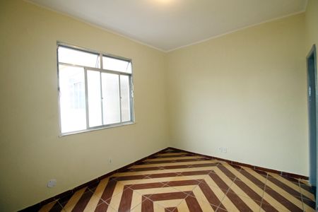 Sala de apartamento para alugar com 2 quartos, 52m² em Olaria, Rio de Janeiro