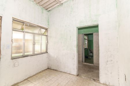 Sala de casa para alugar com 1 quarto, 50m² em Bangu, Rio de Janeiro