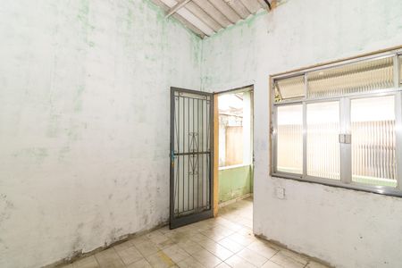 Sala de casa para alugar com 1 quarto, 50m² em Bangu, Rio de Janeiro