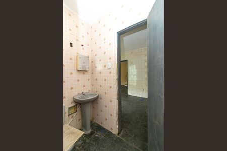 Casa para alugar com 40m², 2 quartos e sem vaga Casa para alugar com 40m², 2 quartos e sem vagaBanheiro 1
