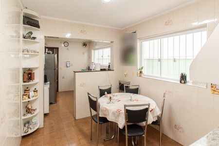 Casa para alugar com 140m², 3 quartos e 2 vagas Casa para alugar com 140m², 3 quartos e 2 vagasCozinha