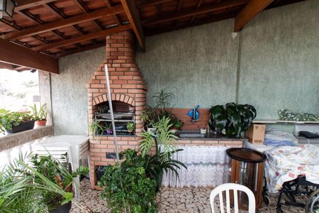 Casa para alugar com 140m², 3 quartos e 2 vagas Casa para alugar com 140m², 3 quartos e 2 vagasTerraço