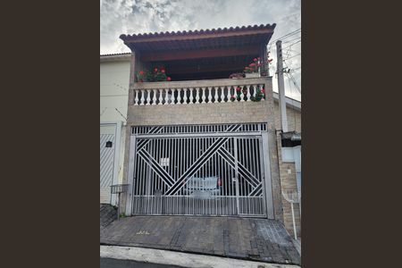 Casa para alugar com 140m², 3 quartos e 2 vagas Casa para alugar com 140m², 3 quartos e 2 vagasFachada