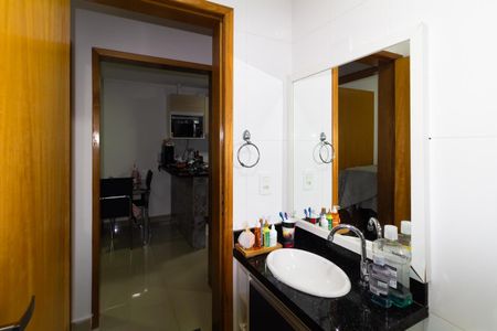Apartamento para alugar com 60m², 2 quartos e 1 vaga Apartamento para alugar com 60m², 2 quartos e 1 vagaBanheiro