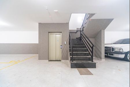 Apartamento para alugar com 100m², 3 quartos e 1 vagaElevador e Escada