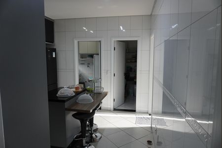 Cozinha de casa de condomínio à venda com 4 quartos, 480m² em Tarumã, Barueri