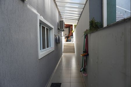 Casa de condomínio à venda com 480m², 4 quartos e 6 vagasCorredor