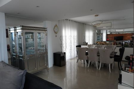 Casa de condomínio à venda com 480m², 4 quartos e 6 vagasSala de Jantar