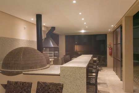 Apartamento para alugar com 115m², 3 quartos e 2 vagas Apartamento para alugar com 115m², 3 quartos e 2 vagasÁrea comum - Churrasqueira