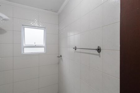 Casa à venda com 200m², 3 quartos e 2 vagas Casa à venda com 200m², 3 quartos e 2 vagasBanheiro
