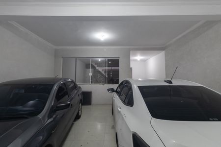 Casa à venda com 200m², 3 quartos e 2 vagas Casa à venda com 200m², 3 quartos e 2 vagasGaragem