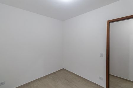 Casa à venda com 200m², 3 quartos e 2 vagas Casa à venda com 200m², 3 quartos e 2 vagasQuarto 2