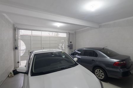 Casa à venda com 200m², 3 quartos e 2 vagas Casa à venda com 200m², 3 quartos e 2 vagasGaragem