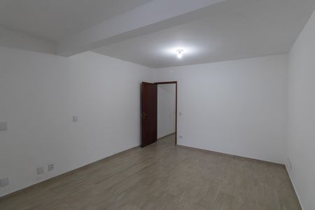 Casa à venda com 200m², 3 quartos e 2 vagas Casa à venda com 200m², 3 quartos e 2 vagasSuíte