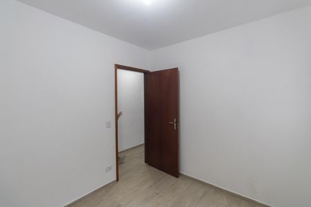 Casa à venda com 200m², 3 quartos e 2 vagas Casa à venda com 200m², 3 quartos e 2 vagasQuarto 2