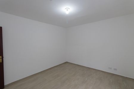 Casa à venda com 200m², 3 quartos e 2 vagas Casa à venda com 200m², 3 quartos e 2 vagasQuarto 1