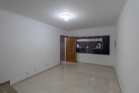 Sala de casa à venda com 3 quartos, 200m² em Parque Edu Chaves, São Paulo