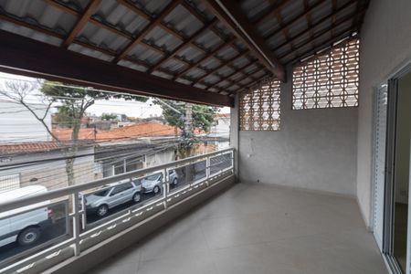 Casa à venda com 200m², 3 quartos e 2 vagas Casa à venda com 200m², 3 quartos e 2 vagasVaranda da Suíte
