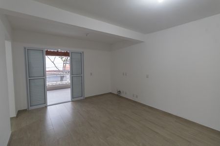Casa à venda com 200m², 3 quartos e 2 vagas Casa à venda com 200m², 3 quartos e 2 vagasSuíte