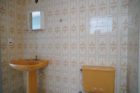Apartamento para alugar com 71m², 2 quartos e sem vaga Apartamento para alugar com 71m², 2 quartos e sem vagaBanheiro