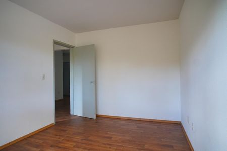Quarto 1 de apartamento para alugar com 2 quartos, 71m² em Passo D’areia, Porto Alegre