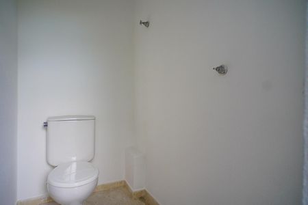 Apartamento para alugar com 71m², 2 quartos e sem vaga Apartamento para alugar com 71m², 2 quartos e sem vagaBanheiro de serviço
