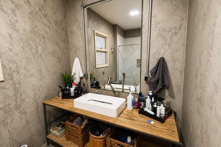 Apartamento para alugar com 140m², 2 quartos e 1 vaga Apartamento para alugar com 140m², 2 quartos e 1 vagaBanheiro