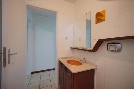 Banheiro Social de apartamento para alugar com 1 quarto, 40m² em Itacorubi, Florianópolis